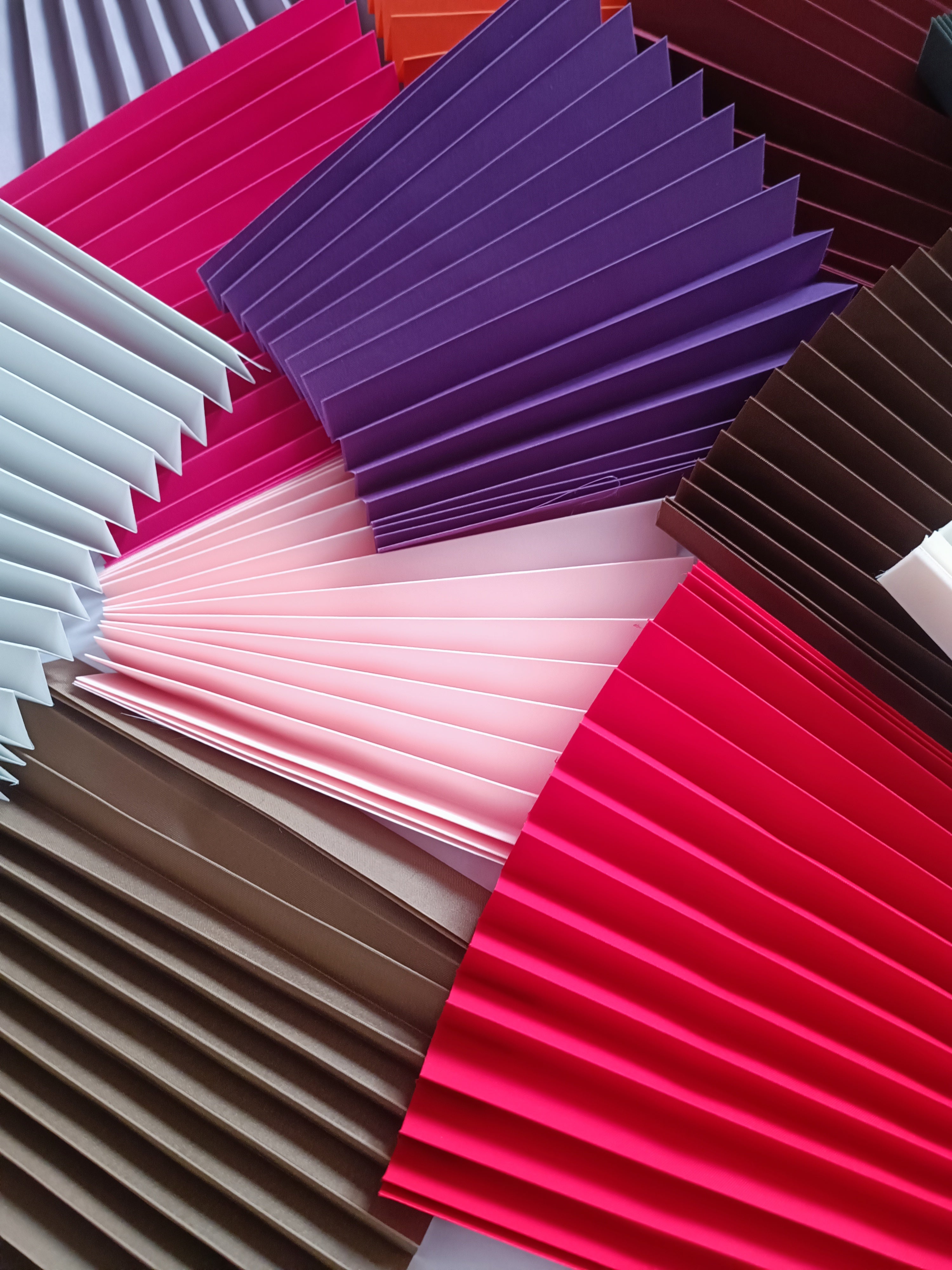 Plissee Stoffmuster – Wähle Farben für deine Plissees und Thermo-Plissees